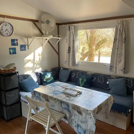 Confort 홀리데이파크 *